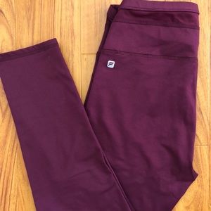 Fabletics Darby High Waist 7/8 Capri Leggings